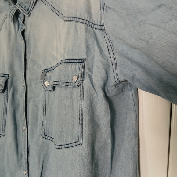 Free People Oversized Denim Shirt - Picture 6 of 9